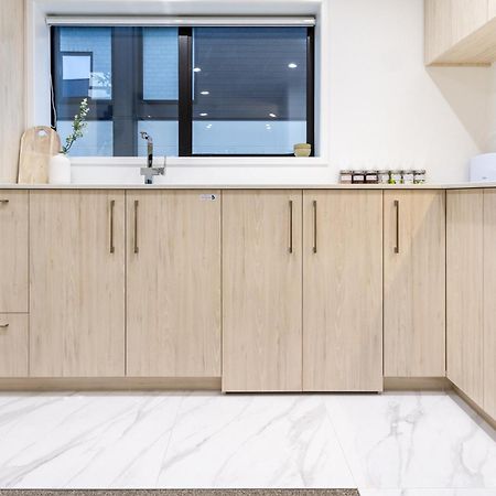 Apartamento Urban Retreat: 2-Br Gem In Central Christchurch Exterior foto